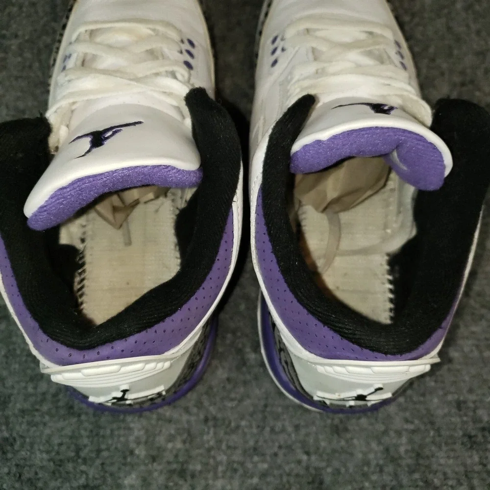 Nike Air Jordan 3 Retro Shoes Youth Boys Size 7 Purple White Sneakers DM0967-105